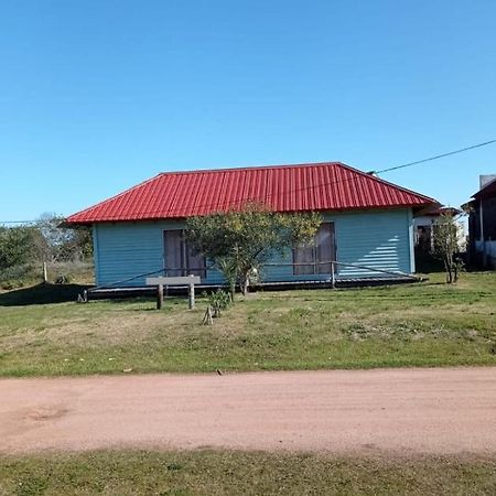 Palafito Apartamento Aguas Dulces Exterior foto