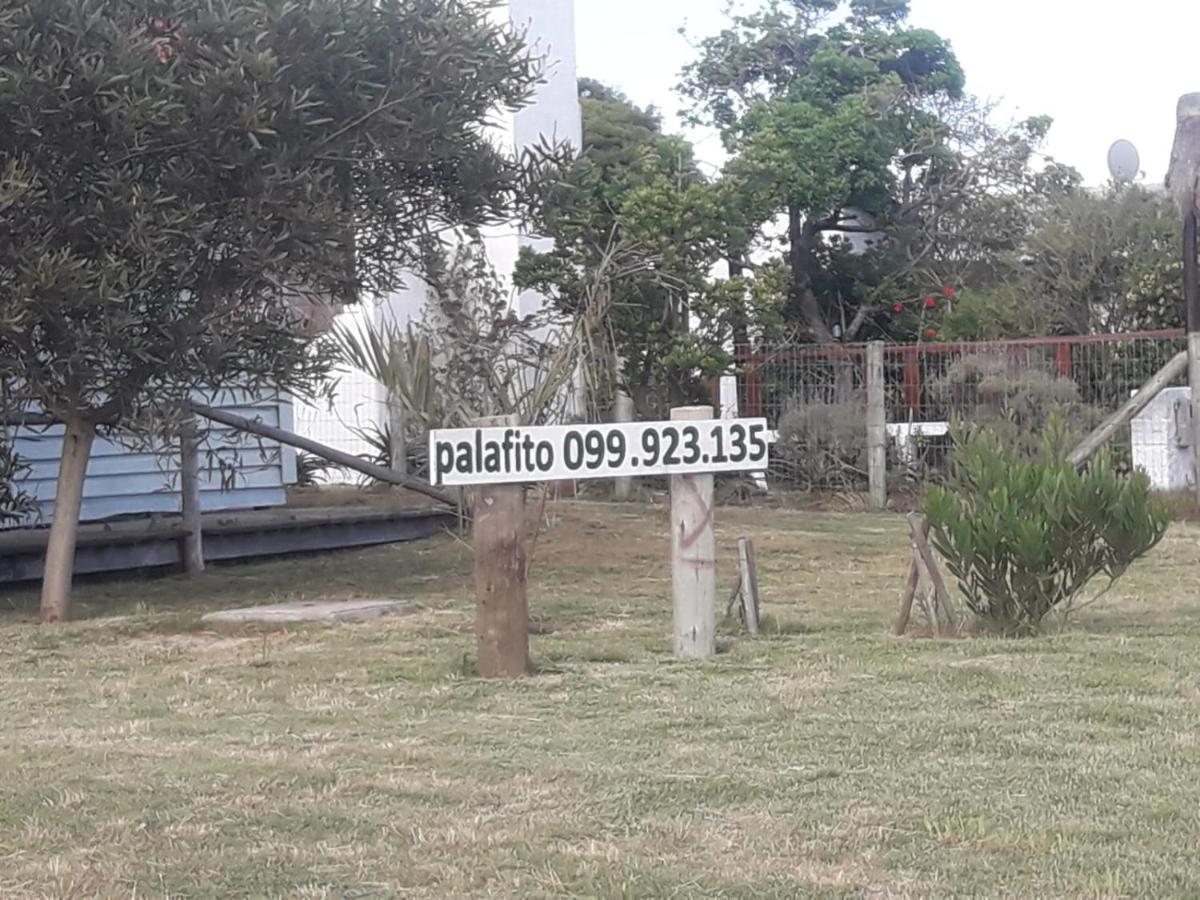 Palafito Apartamento Aguas Dulces Exterior foto